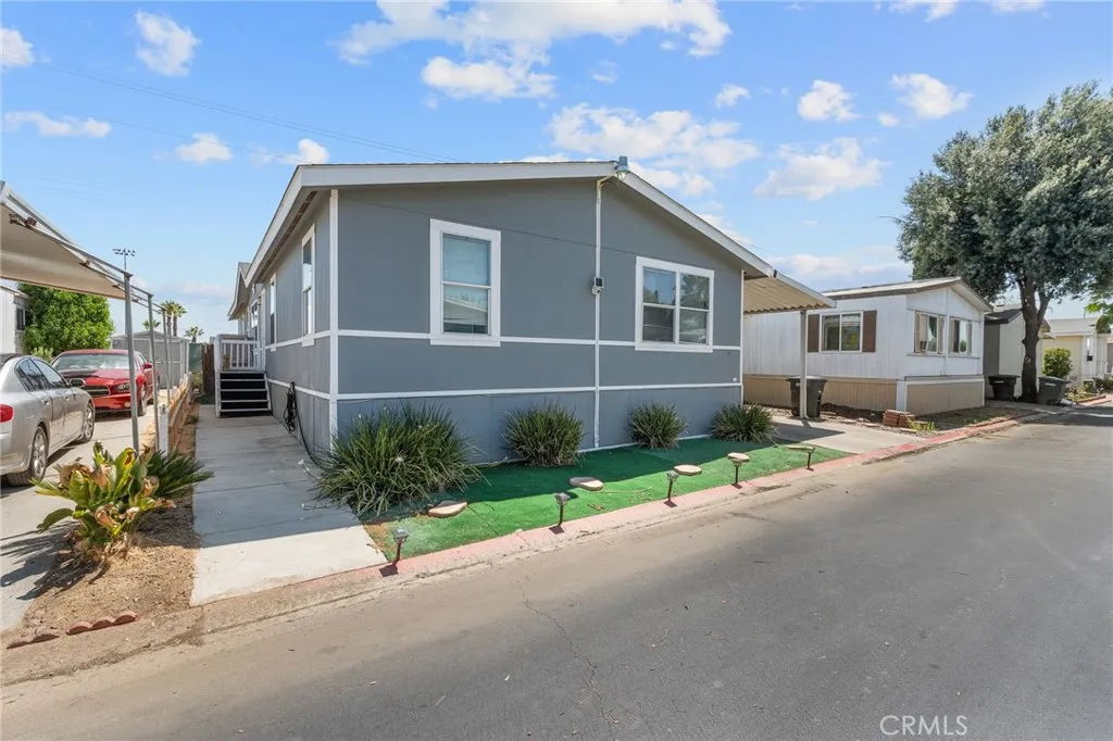 Perris, CA 92571