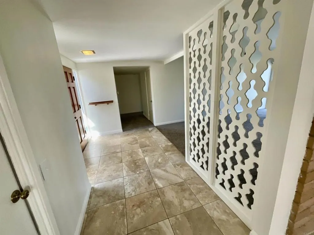 https://cdn.realtyfeed.com/cdn/127/306531543/33b6fcba2a9eb0a98eea37d4ecb980cf.webp