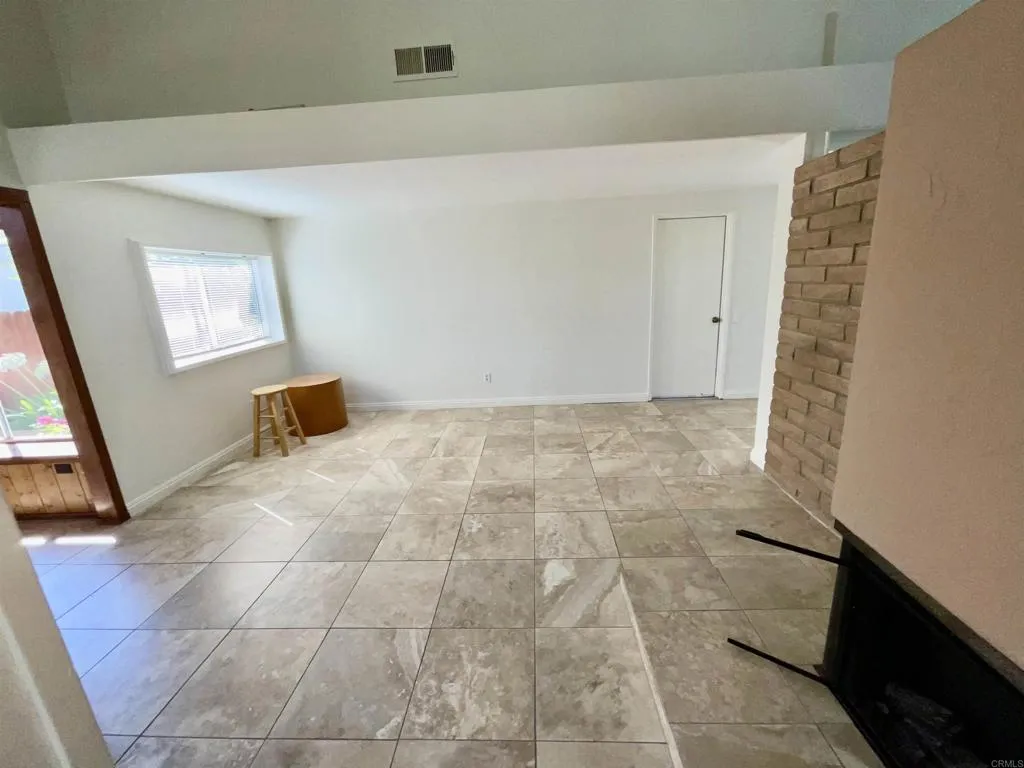https://cdn.realtyfeed.com/cdn/127/306531543/7122aea32ade2a1e5752af4fd0d0a467.webp