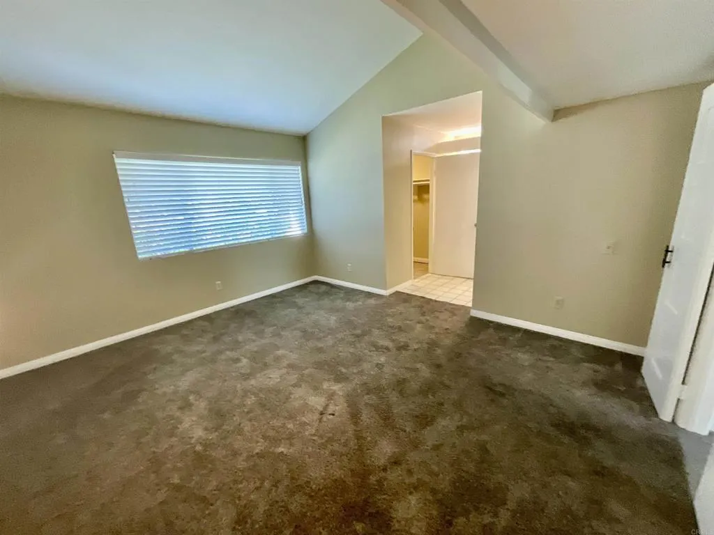 https://cdn.realtyfeed.com/cdn/127/306531543/929545b04e9684279c3bd11bad516d09.webp