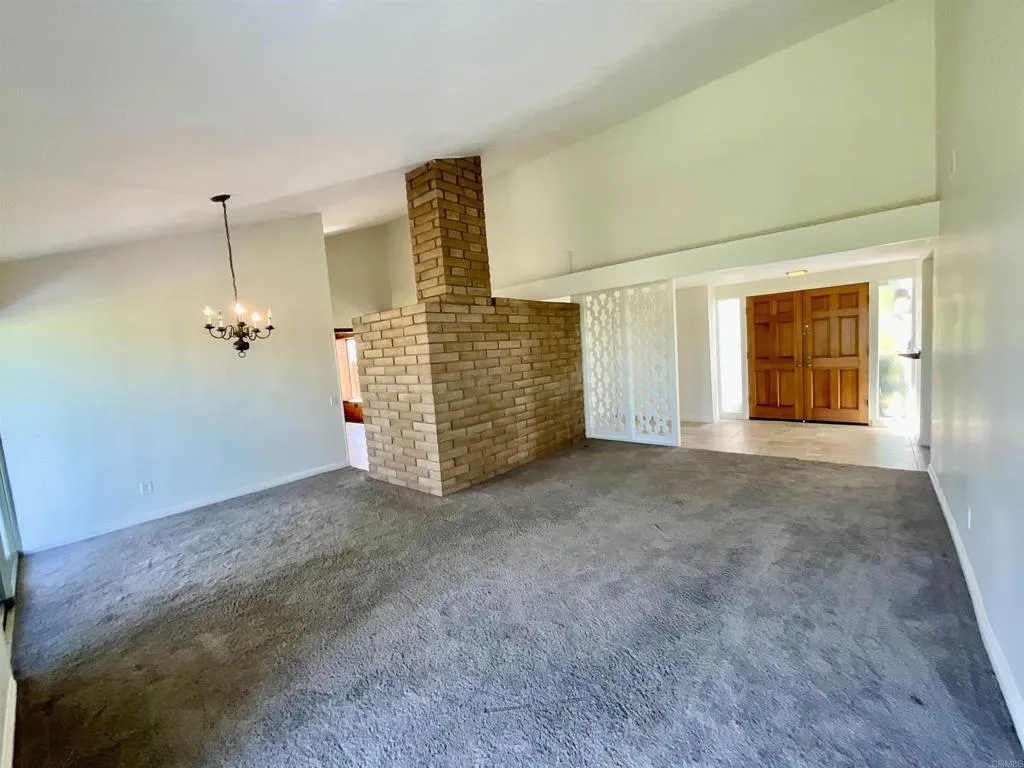 https://cdn.realtyfeed.com/cdn/127/306531543/b15b12692d961ec09599217cbb9f388a.webp