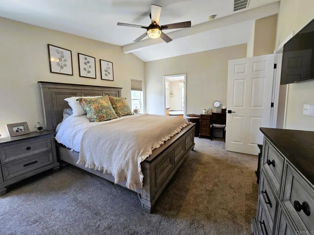 https://cdn.realtyfeed.com/cdn/127/306531589/2d489a08ab9398db6195538e283e1984.webp