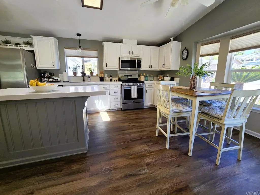 https://cdn.realtyfeed.com/cdn/127/306531589/f36e0f2300cb24665afc5d8f480ab3e4.webp