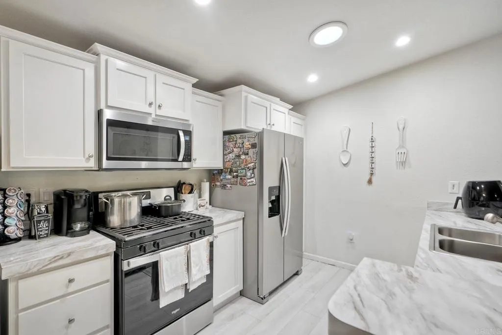 2700 E Valley Pkwy UNIT Spc 81, Escondido, CA, 92027