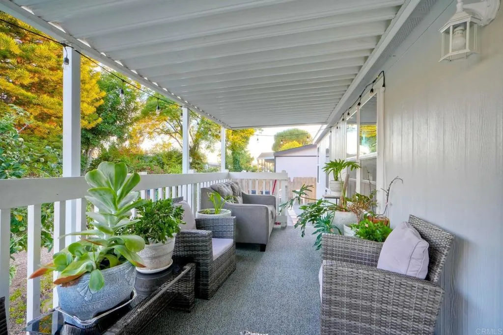 https://cdn.realtyfeed.com/cdn/127/306531619/cfb7f202f554abf2056cbb52e638bb86.webp