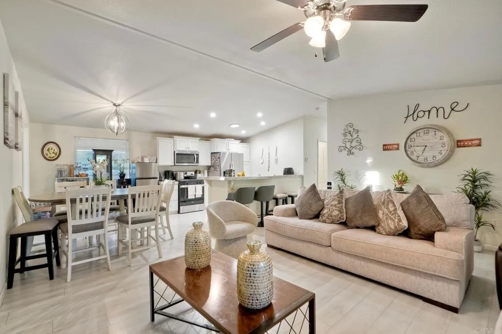 2700 E Valley Pkwy UNIT Spc 81, Escondido, CA, 92027