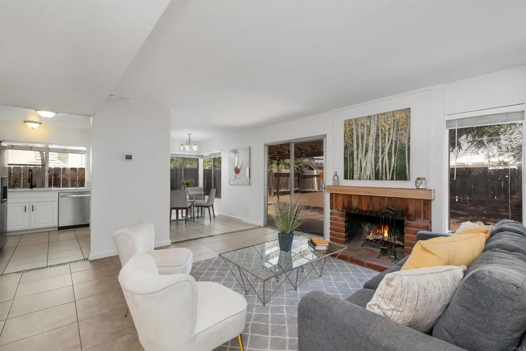 https://cdn.realtyfeed.com/cdn/127/306531625/83cc052c4e4945b3311a296d6850b310.webp
