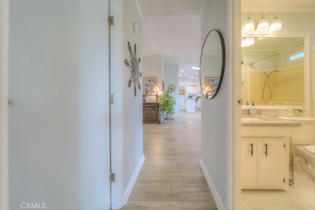 https://cdn.realtyfeed.com/cdn/127/306531638/6a559a1679bb54f2fff198271dd31256.webp