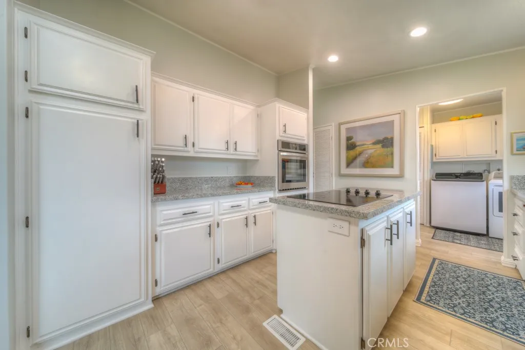 https://cdn.realtyfeed.com/cdn/127/306531638/b2766334545ada4f5de345a3e867beb1.webp