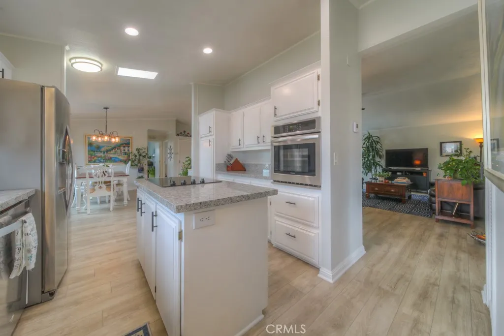 https://cdn.realtyfeed.com/cdn/127/306531638/b8272684be4a0fe5b67925a47bb4231c.webp