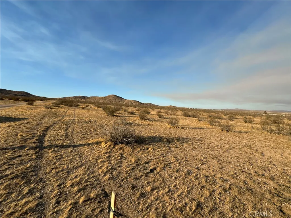 Lancaster, CA 93535