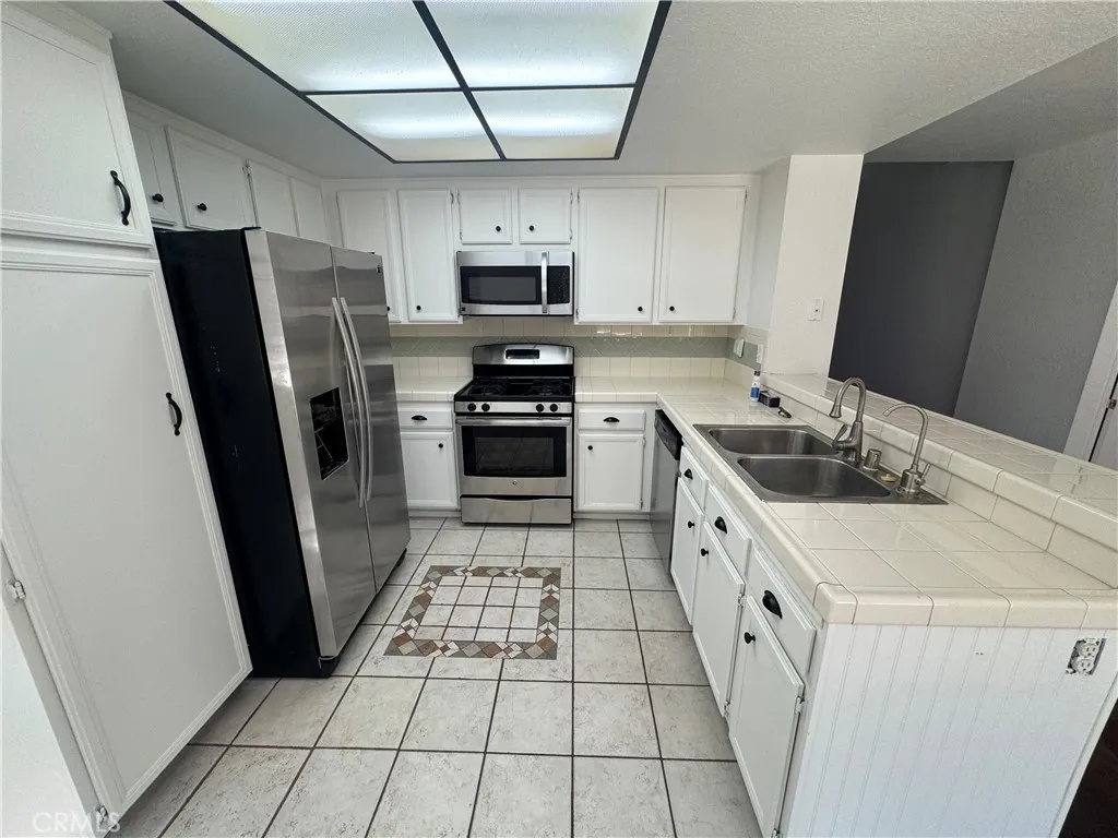 https://cdn.realtyfeed.com/cdn/127/306531685/c653aa36ec4bcfff75f7ec6474ed126c.webp