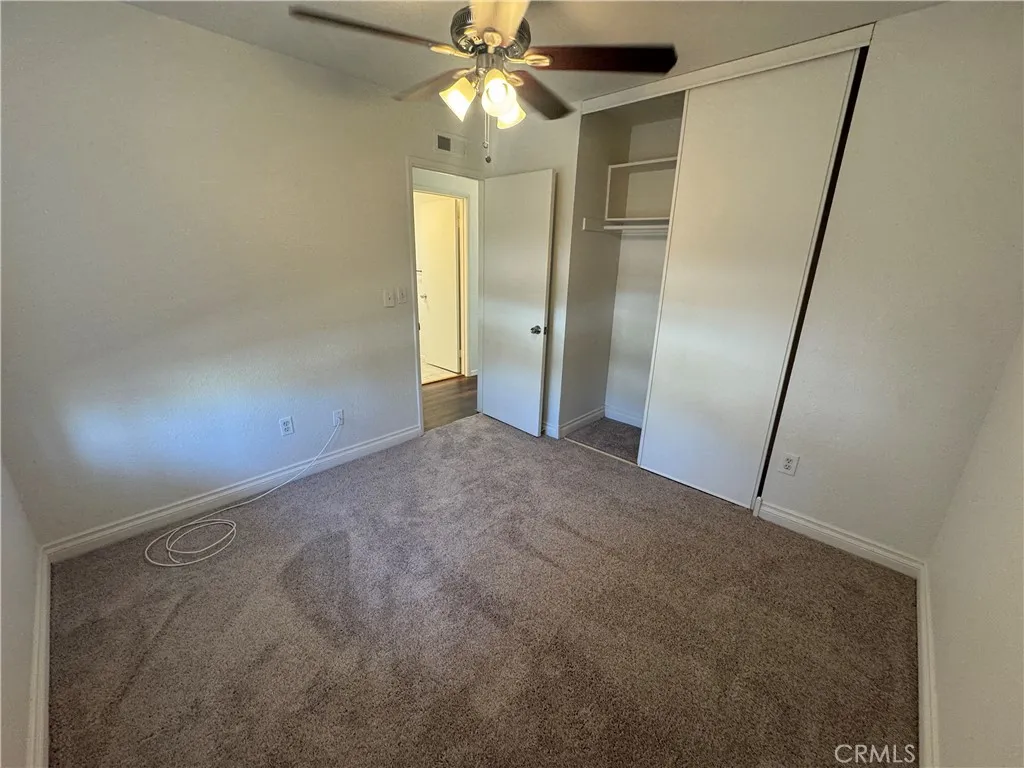 https://cdn.realtyfeed.com/cdn/127/306531685/df7e7bfdd2eb59493c55d4d2bdbf3b56.webp