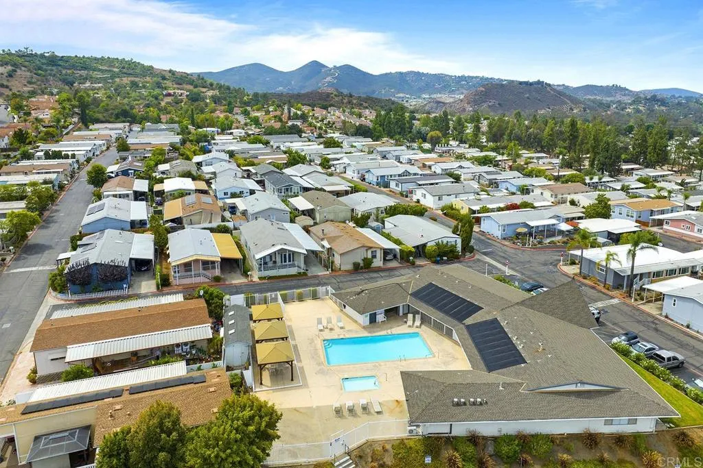https://cdn.realtyfeed.com/cdn/127/306531693/16c8fd97753a0b64805620652e41e7c3.webp