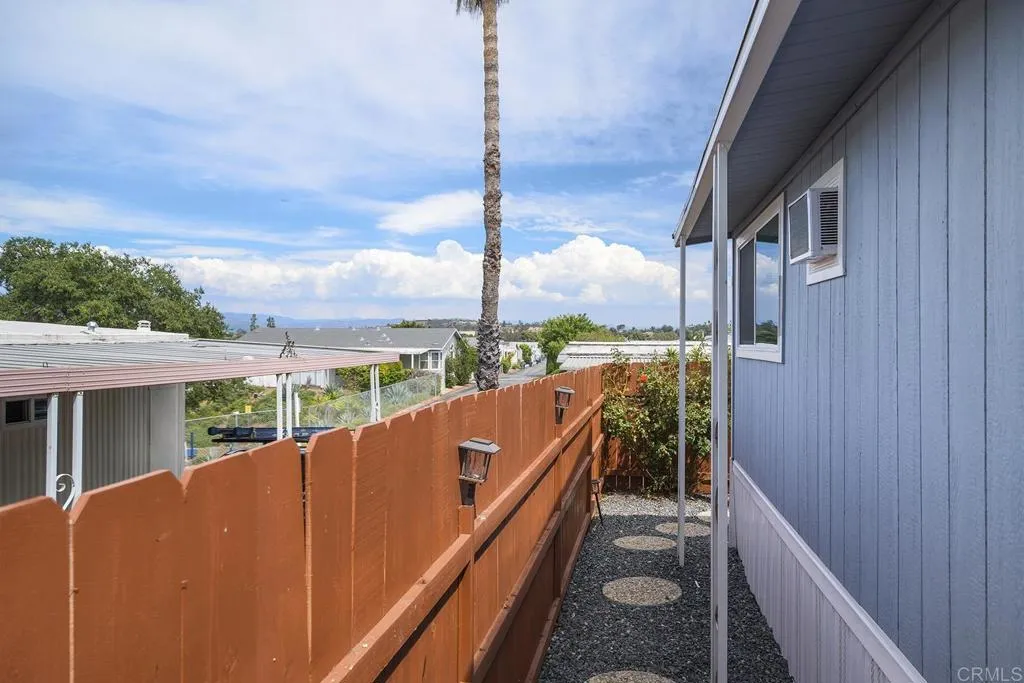 https://cdn.realtyfeed.com/cdn/127/306531693/2ca8c616029739407c71db3263ede335.webp