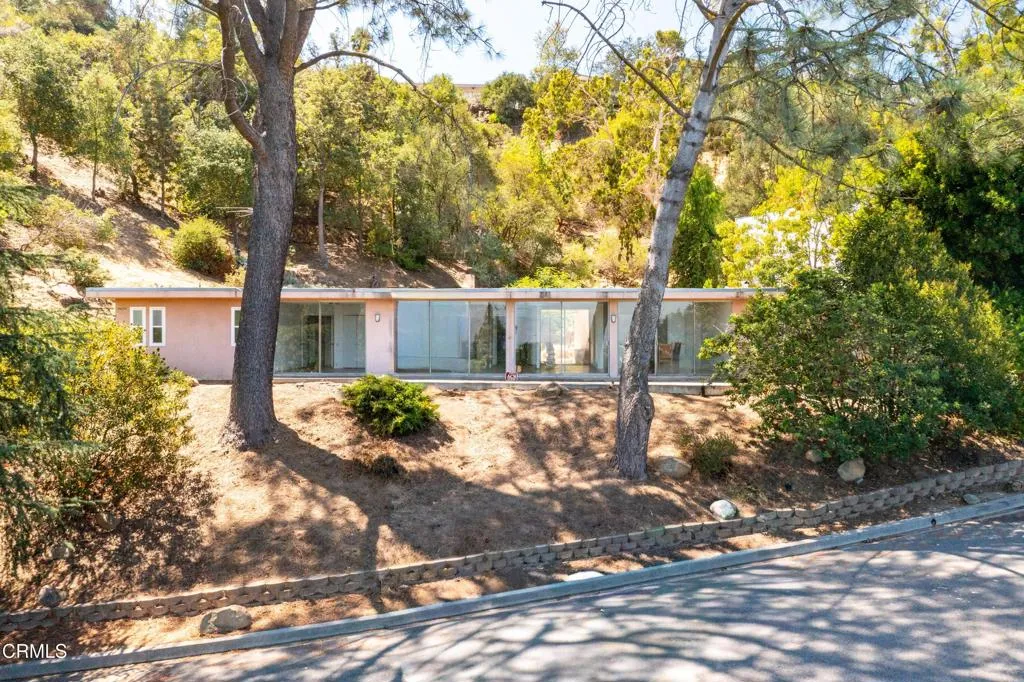 Encino, CA 91436