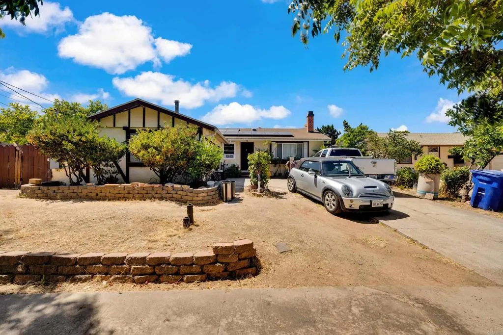 https://cdn.realtyfeed.com/cdn/127/306531758/a42e4f06bdafbc94c51d2a8a7dd59e9c.webp