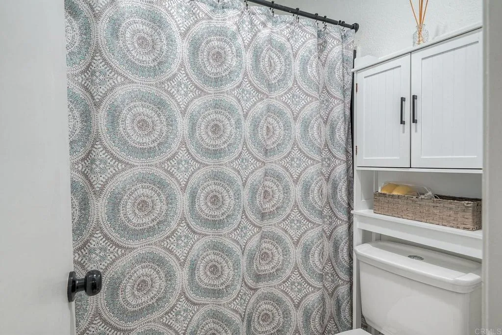 https://cdn.realtyfeed.com/cdn/127/306531791/af5959d516339dcefb45490ceeae9ac6.webp