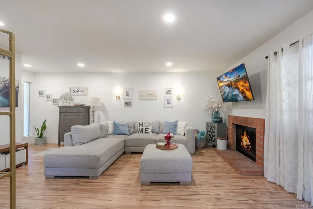 Photo #6: NDP2508510 Listing 