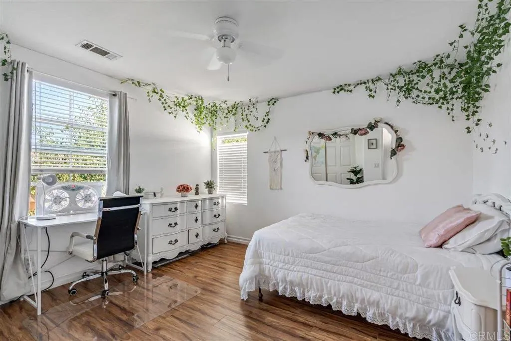 https://cdn.realtyfeed.com/cdn/127/306531803/78ef497a8feac149fd23ca7a39a8d554.webp