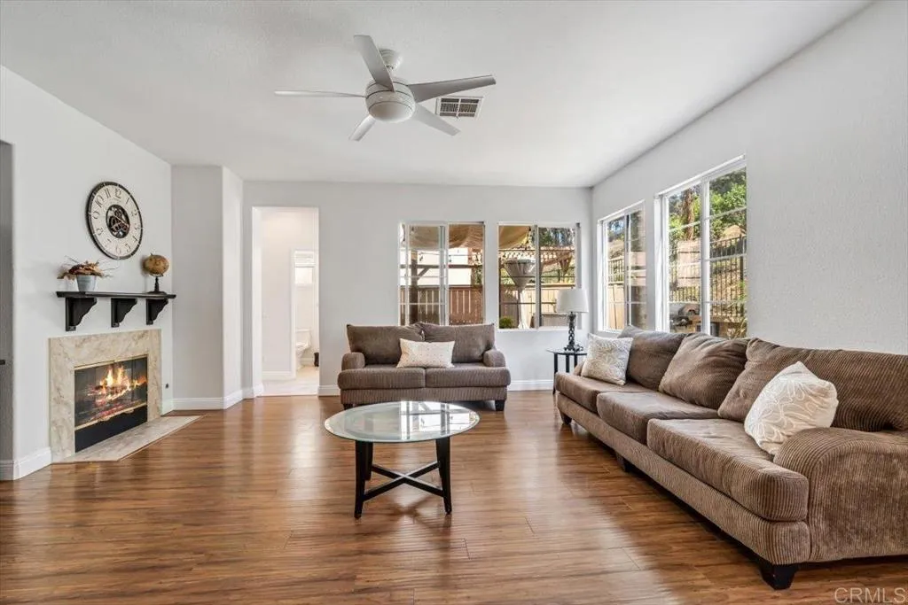 https://cdn.realtyfeed.com/cdn/127/306531803/91521f70a69710d5bf79cf7ad1ff5e2f.webp
