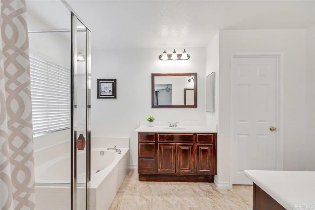 https://cdn.realtyfeed.com/cdn/127/306531803/a4906178c41ee4138a78c4811604f42b.webp