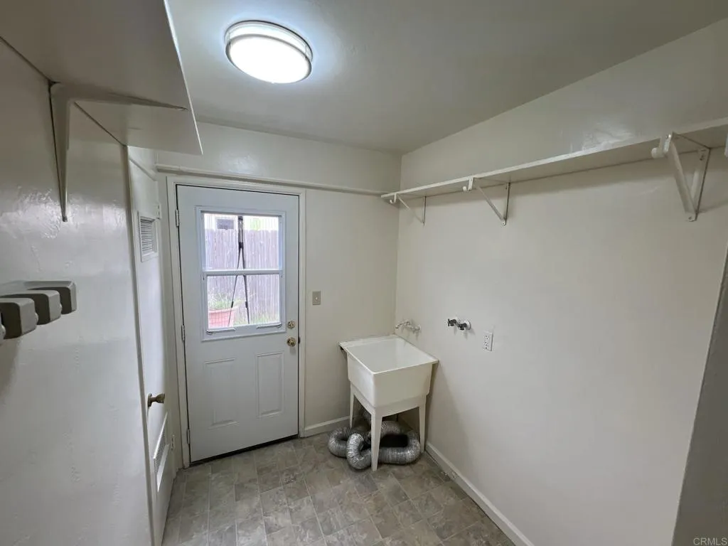 https://cdn.realtyfeed.com/cdn/127/306531815/db968dd15110006aefd9c1adaf20e867.webp