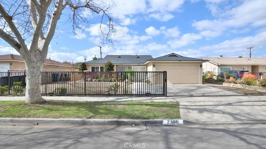 Santa Ana, CA 92706