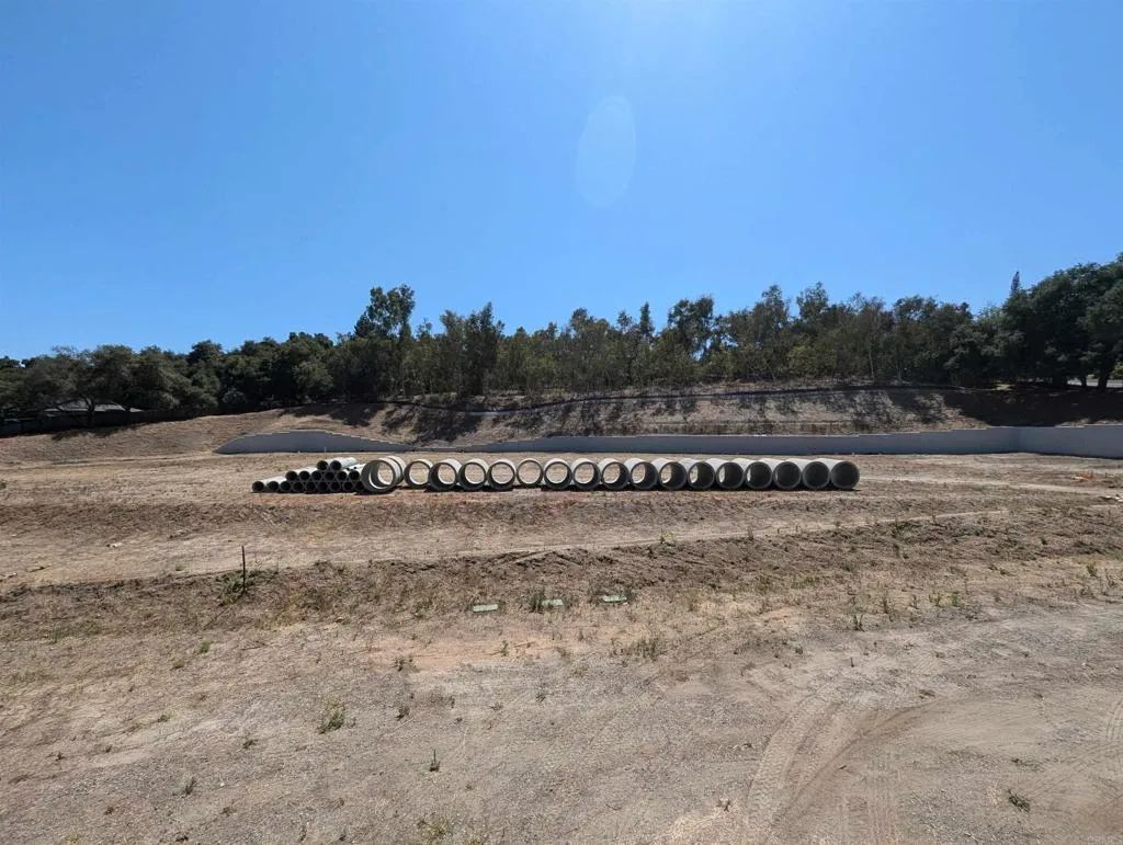 Fallbrook, CA 92028