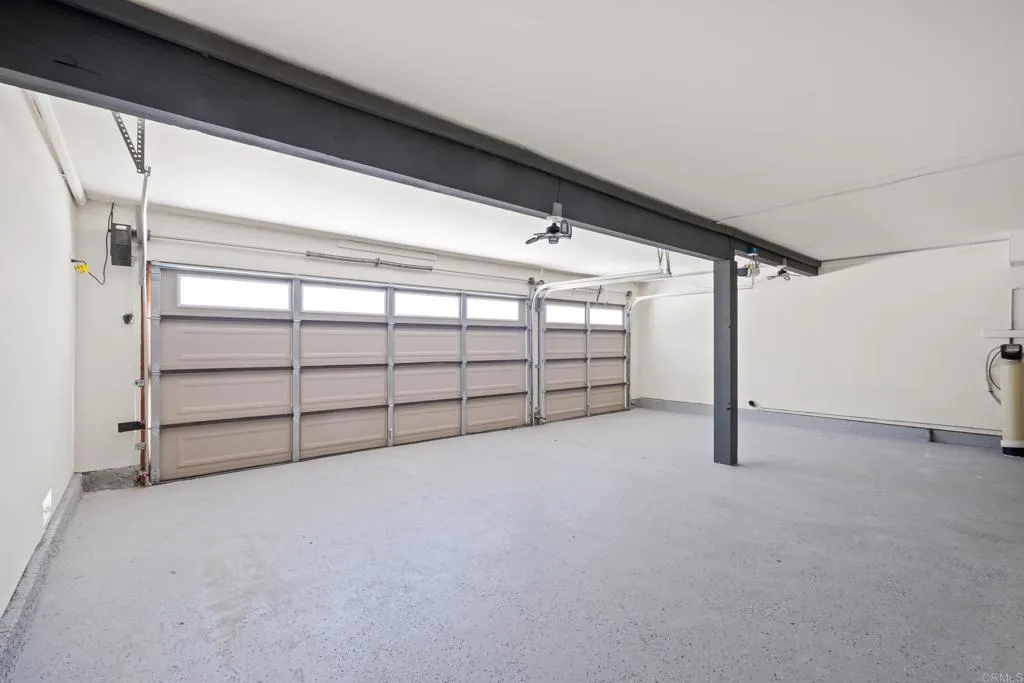 https://cdn.realtyfeed.com/cdn/127/306531839/228fe2ef98d7eca8d9dd2b367ec12964.webp