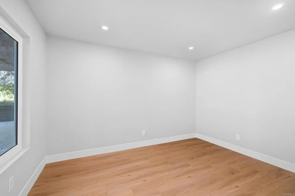 https://cdn.realtyfeed.com/cdn/127/306531839/5d35a277301effd70db7291591adf7ef.webp