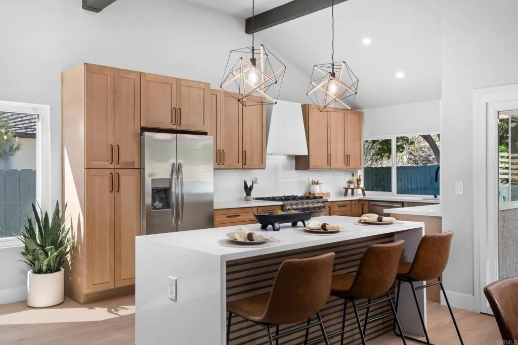 https://cdn.realtyfeed.com/cdn/127/306531839/94c6366597e7760ea9bc4454171f7c7a.webp