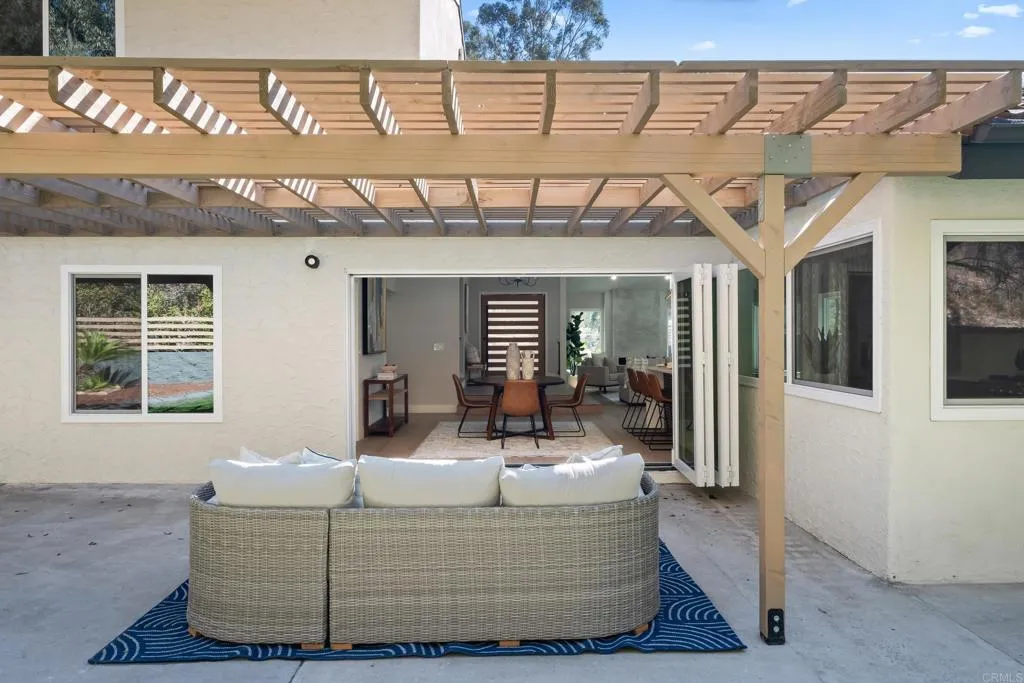 https://cdn.realtyfeed.com/cdn/127/306531839/b39264d6f415077362979a57f43fb8fc.webp