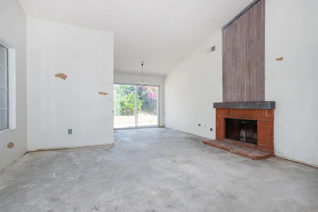 Photo #4: NDP2508512 Listing 