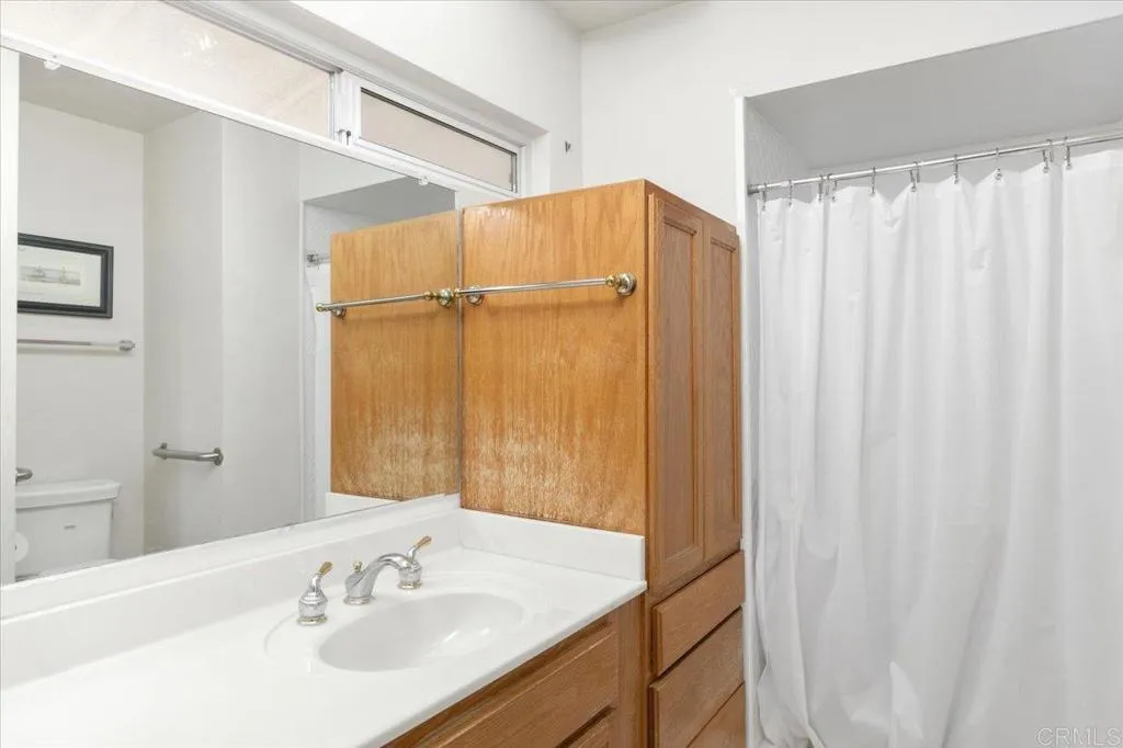 https://cdn.realtyfeed.com/cdn/127/306531855/0164e6d27bc39f7471fe0f76ed81f3ce.webp