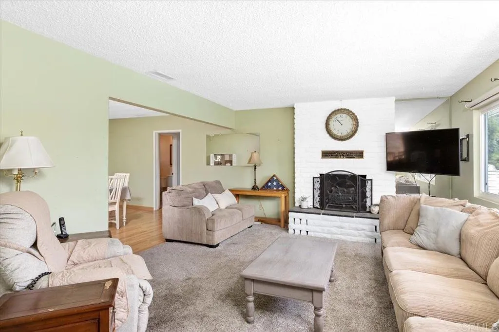 https://cdn.realtyfeed.com/cdn/127/306531855/47d622aa6a8ca32ba62c922af04a7ab2.webp