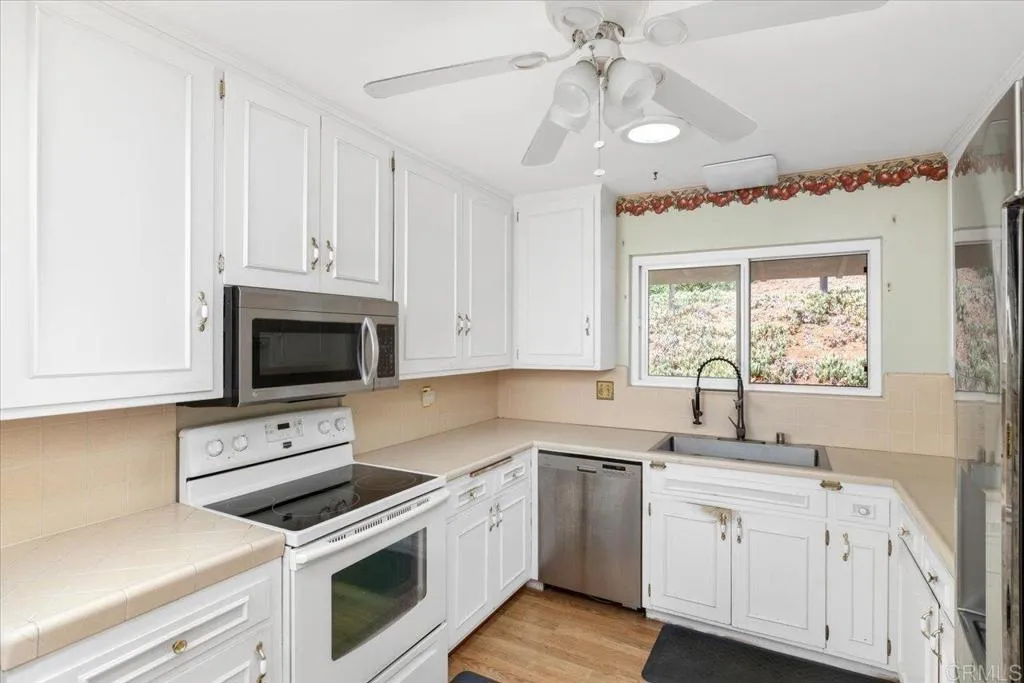 https://cdn.realtyfeed.com/cdn/127/306531855/93646e626e4ba6826001046666483837.webp