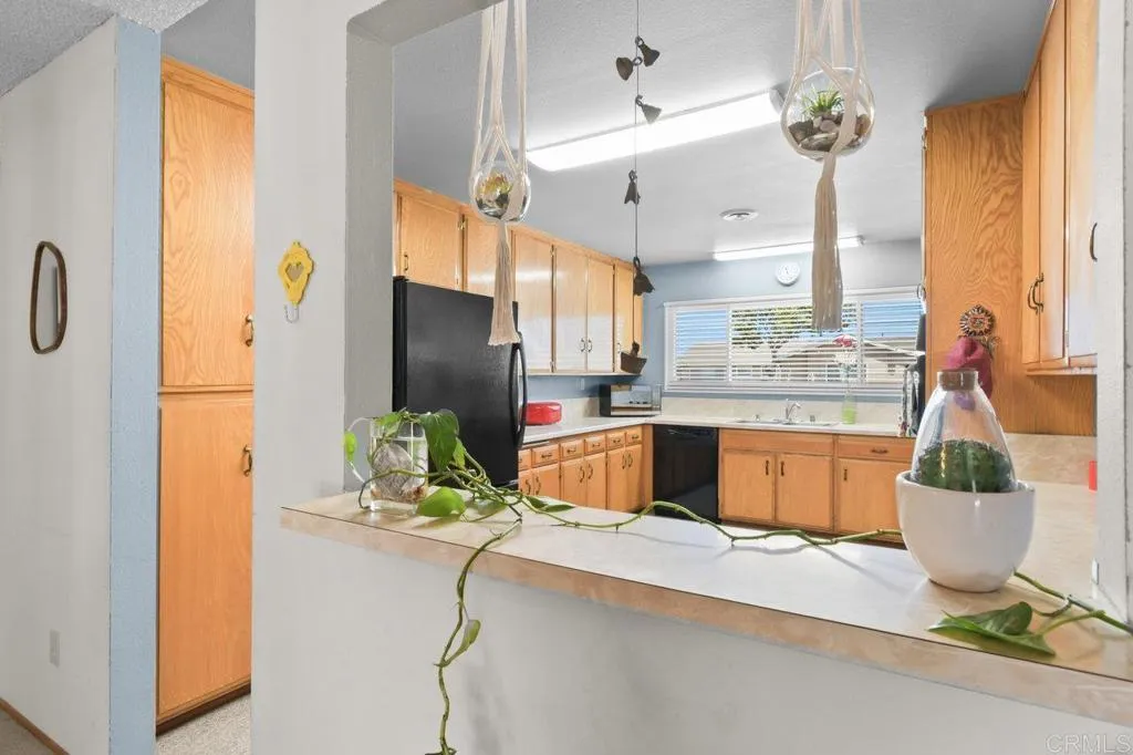 https://cdn.realtyfeed.com/cdn/127/306531954/51723ac5299568d817828cbe633794ad.webp