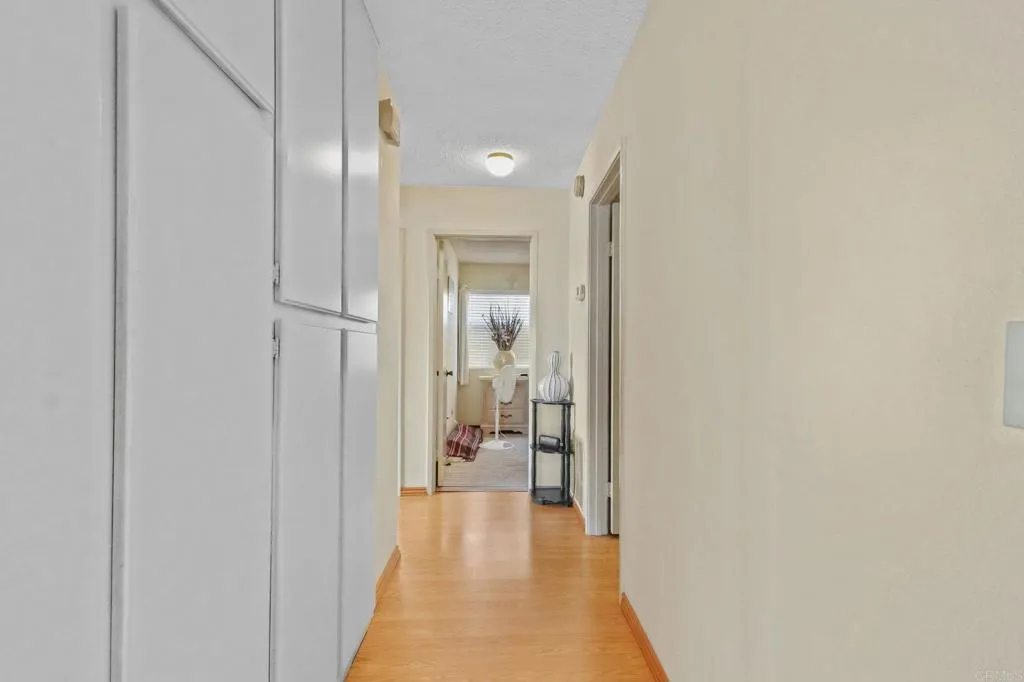 https://cdn.realtyfeed.com/cdn/127/306532019/0198f518b2901b0dc8d29cffbac8e6b7.webp