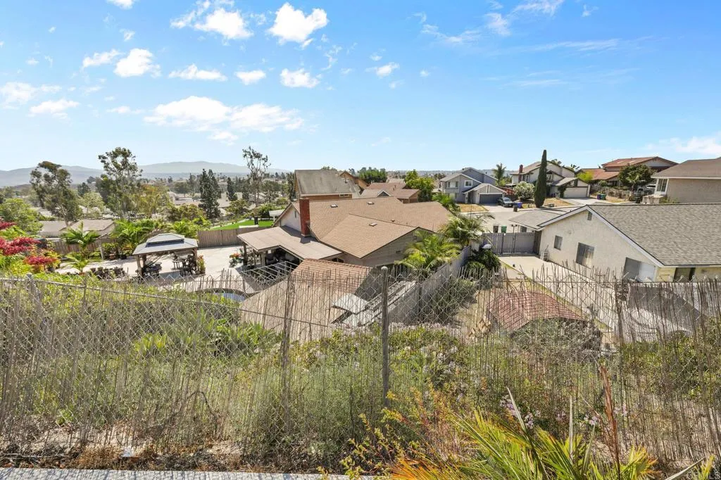 https://cdn.realtyfeed.com/cdn/127/306532019/0dabf853d39c40bb403bf99111f57fd3.webp