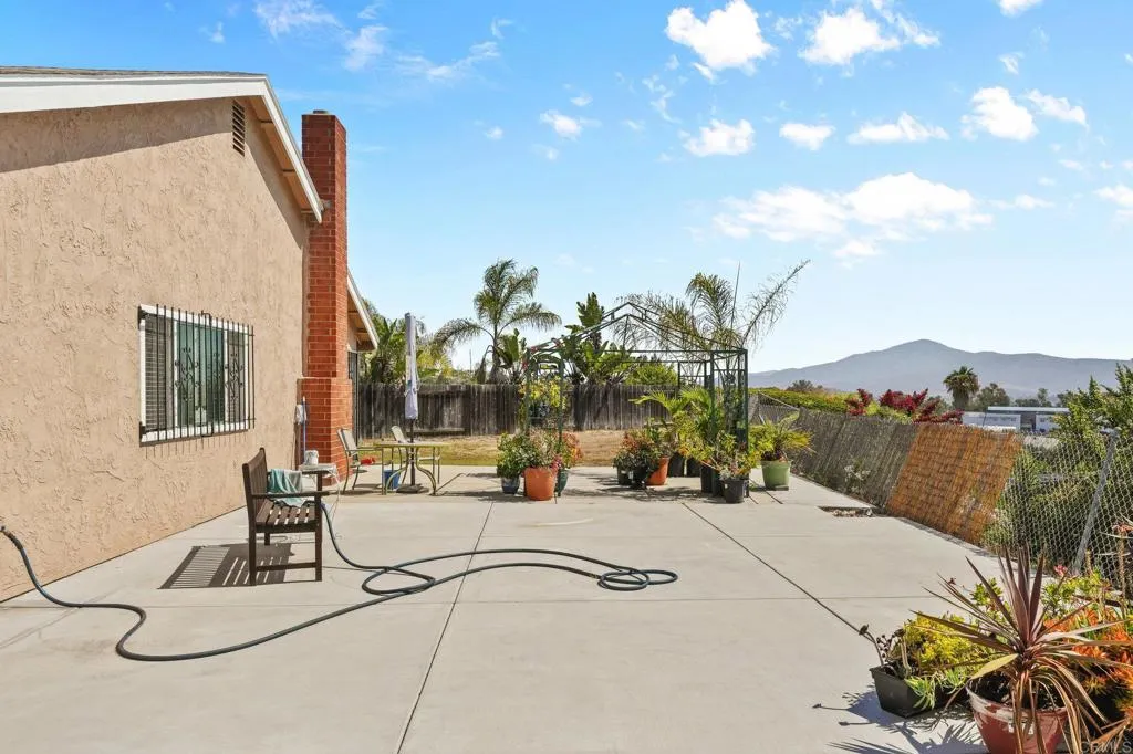 https://cdn.realtyfeed.com/cdn/127/306532019/1e83ca65e75291ee5715ee9fe57dba41.webp