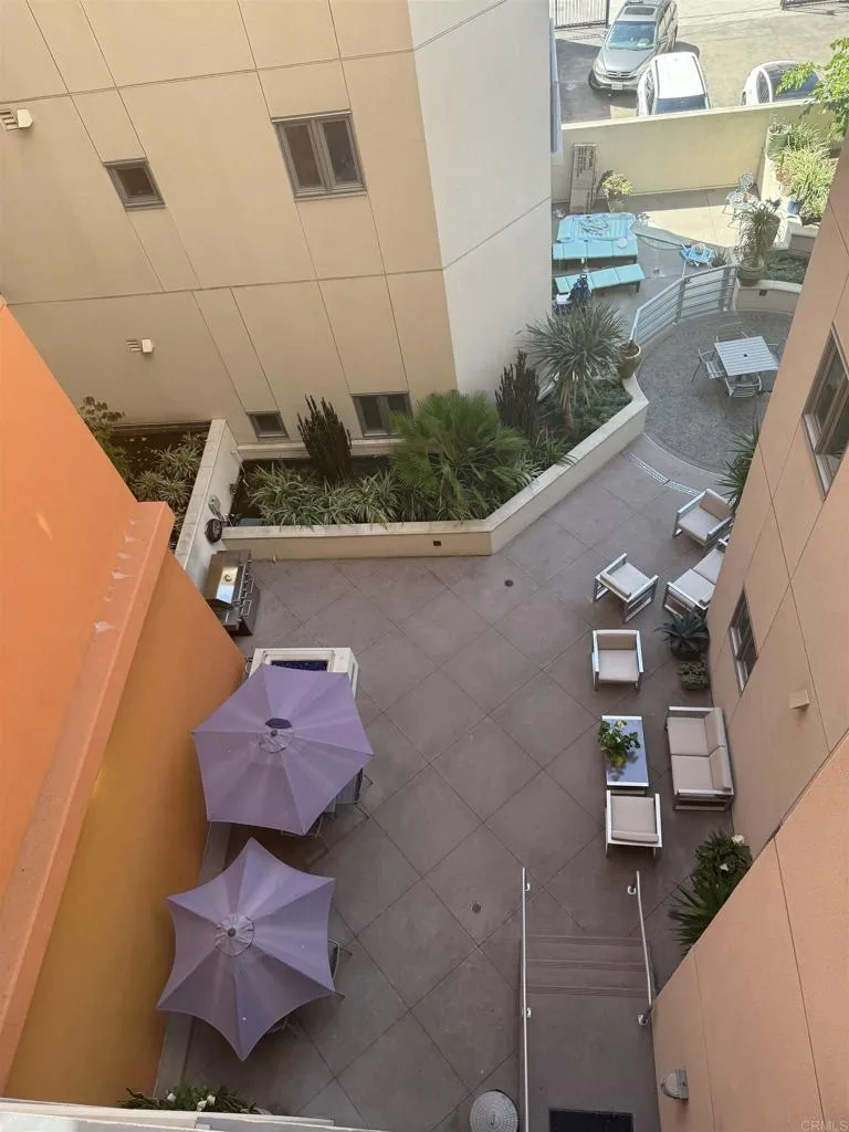 https://cdn.realtyfeed.com/cdn/127/306532030/8d8ea64c1920feec93c7e52007931c37.webp
