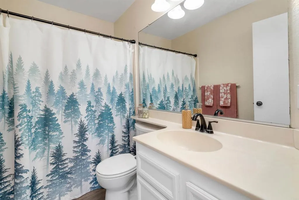 https://cdn.realtyfeed.com/cdn/127/306532107/38c7838f8c4587010f2474dac4d9291c.webp