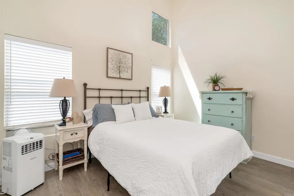 https://cdn.realtyfeed.com/cdn/127/306532107/e3a2f8574abc35b861c46a5f361c9b29.webp