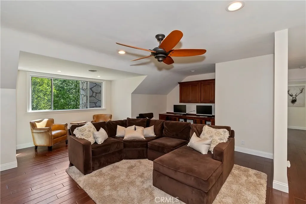 28411 North Shore Road, Lake Arrowhead, CA, 92352