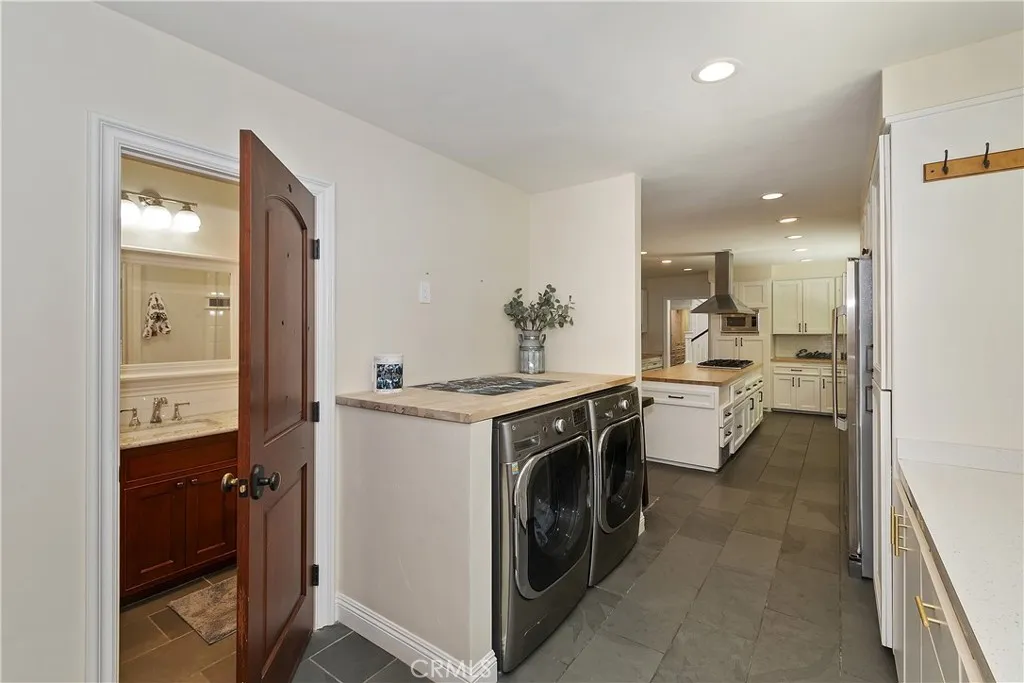 28411 North Shore Road, Lake Arrowhead, CA, 92352