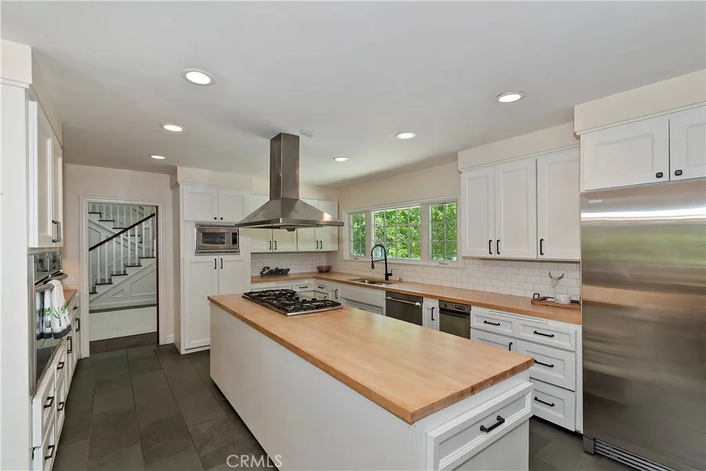 28411 North Shore Road, Lake Arrowhead, CA, 92352