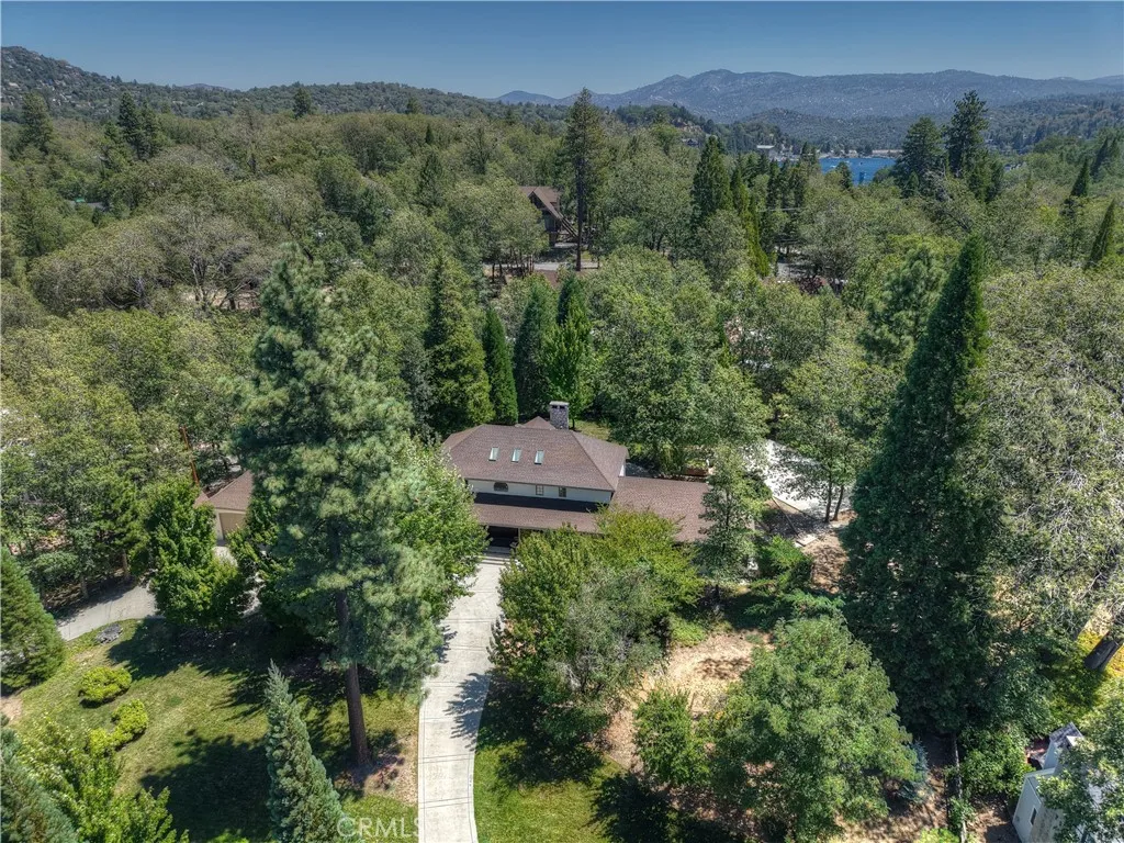 28411 North Shore Road, Lake Arrowhead, CA, 92352