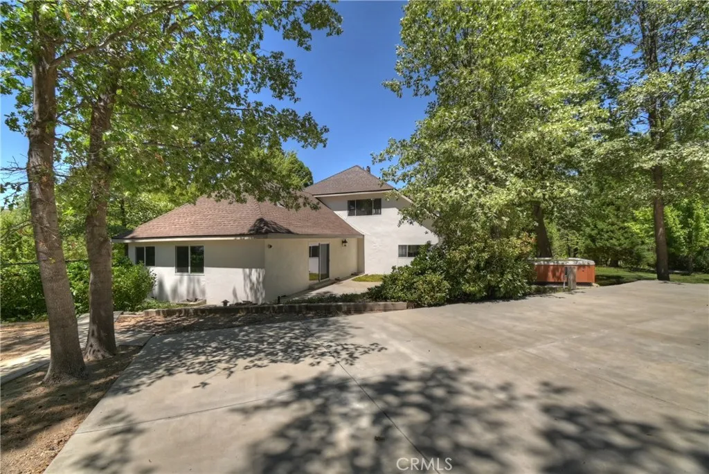28411 North Shore Road, Lake Arrowhead, CA, 92352