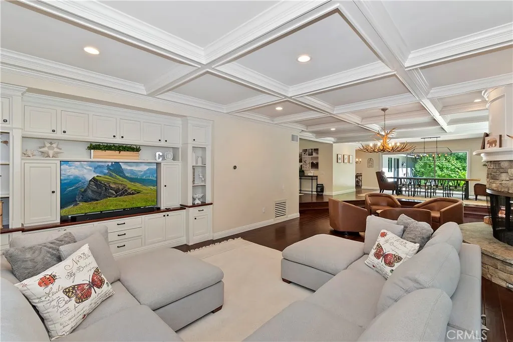 28411 North Shore Road, Lake Arrowhead, CA, 92352